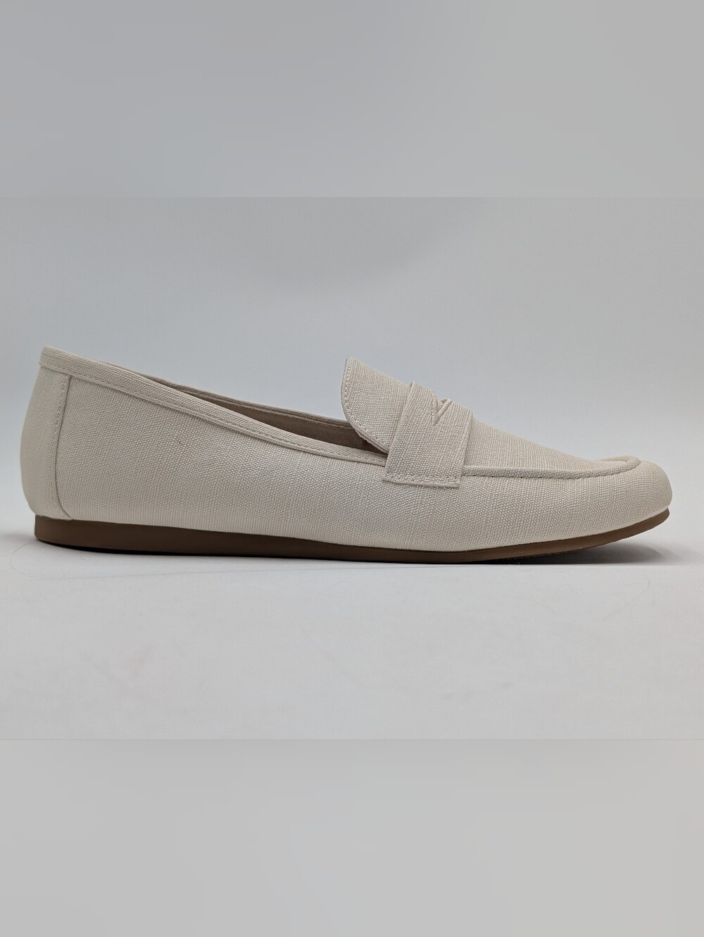 Kensie Womens Sz 10 EU 41 Yelena Canvas Penny Loafer Flat Slip-On Cream Shoe - Picture 3 of 17